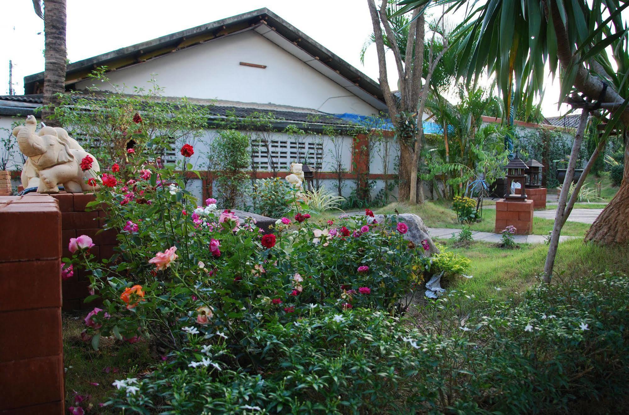 Grand Lanna Hotel Chiang Mai Esterno foto