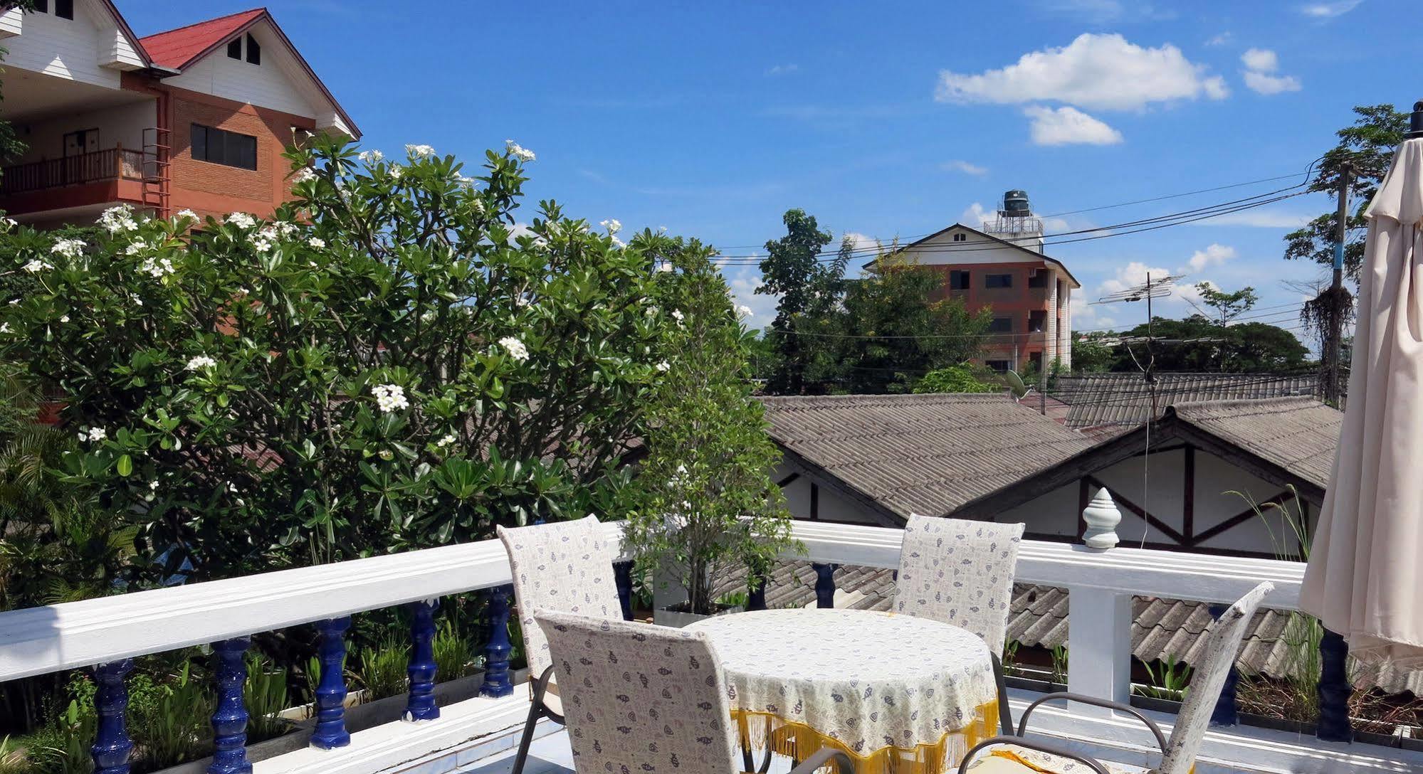 Grand Lanna Hotel Chiang Mai Esterno foto